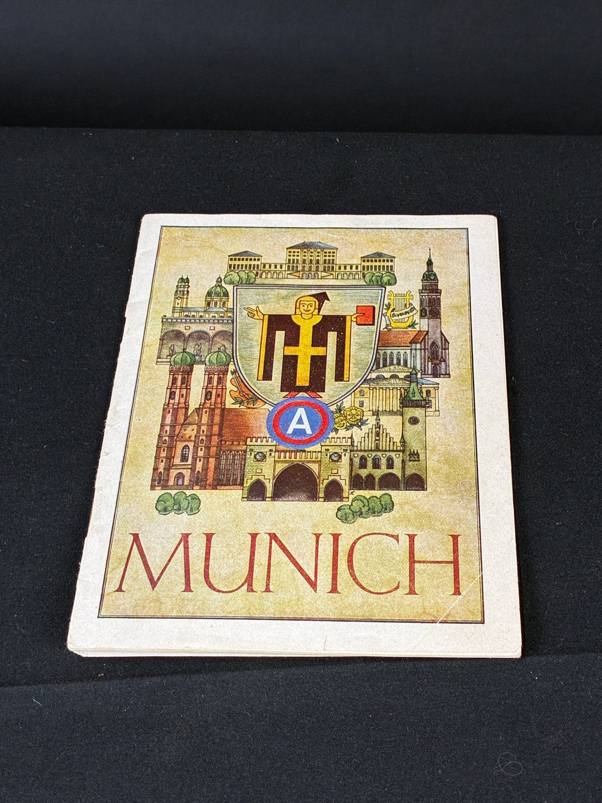 WW2 US Munich Guide Book - 3rd Army 1945