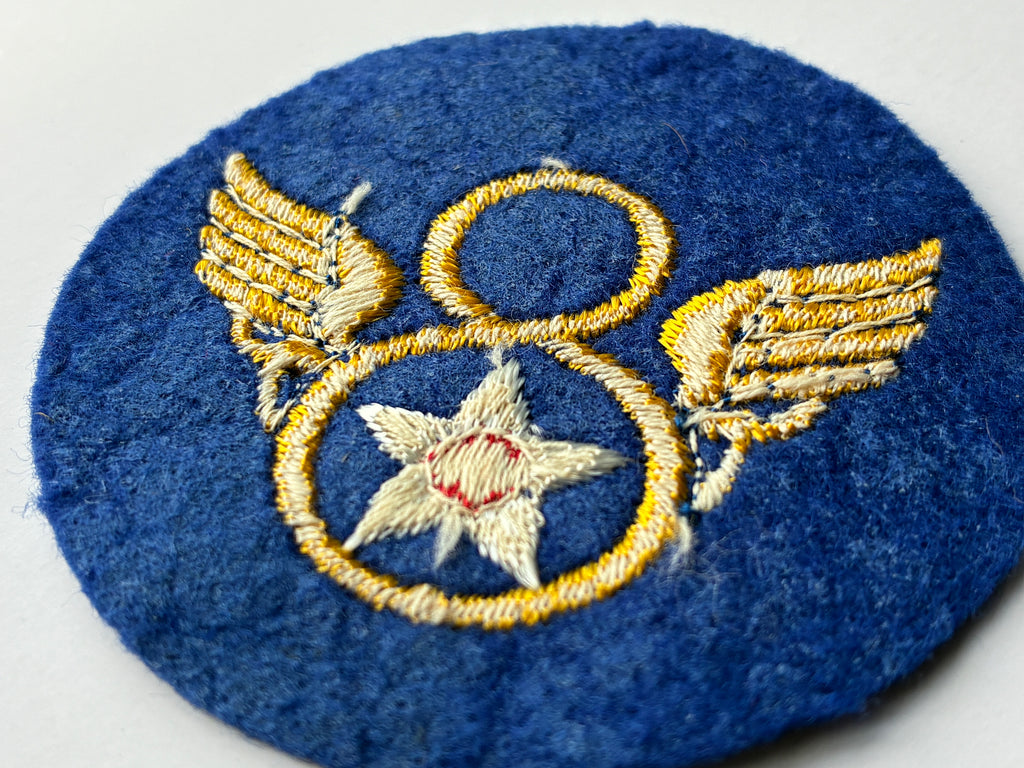 WW2 USAAF 8th Airforce British Made Badge