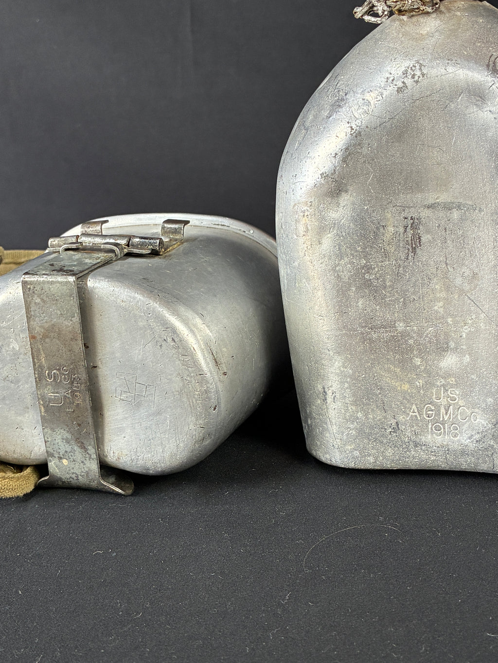 WW2 US M1919 Mounted Canteen Set - Camouflage Cover