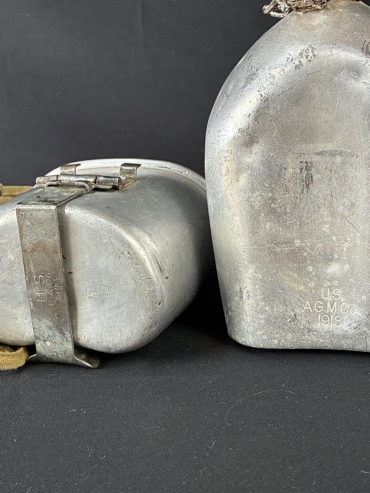 WW2 US M1919 Mounted Canteen Set - Camouflage Cover