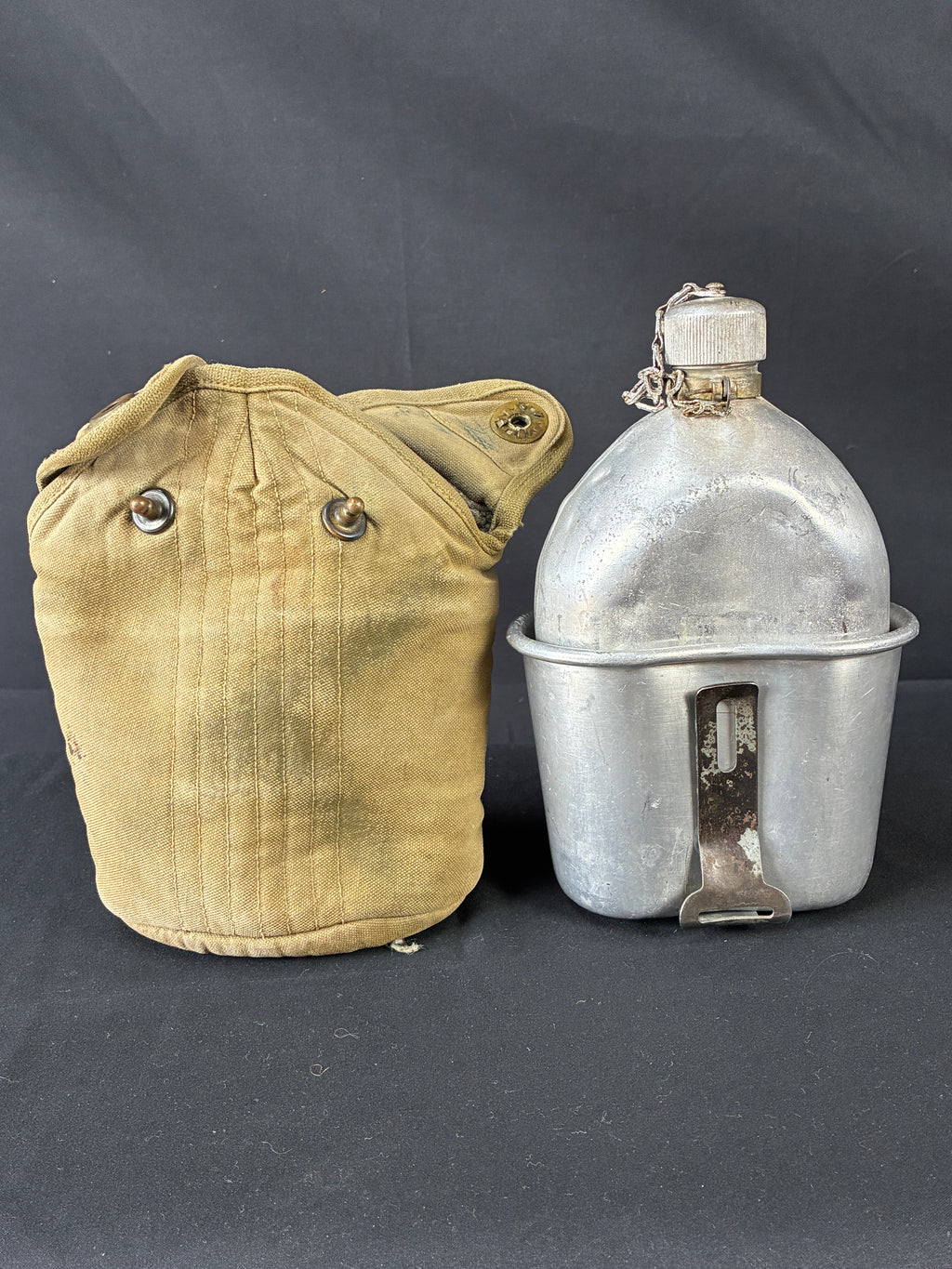 WW2 US M1919 Mounted Canteen Set - Camouflage Cover